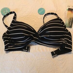 Beach House wrap striped bikini top Size 8  NWT